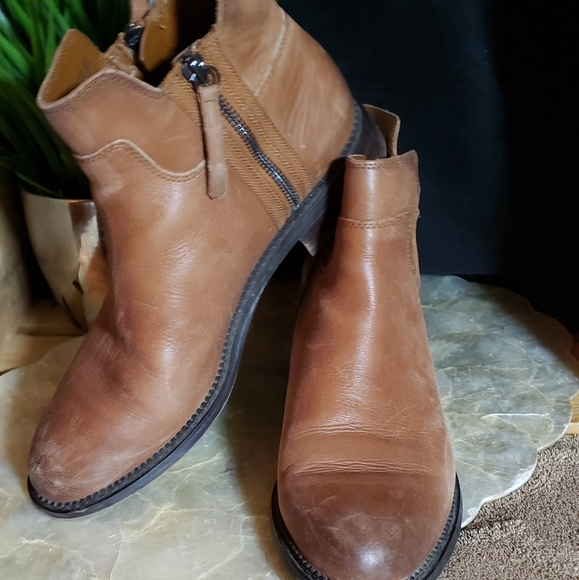 Franco Sarto Women's Linc Chelsea Boot Brown Size 9 M